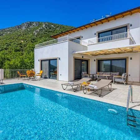 Cukurbag Koeyue Doga Manzarali Poeta Kas