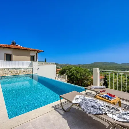 Villa Cukurbag Koeyue Doga Manzarali Poeta