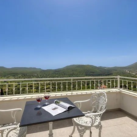 Cukurbag Koeyue Doga Manzarali Poeta Villa